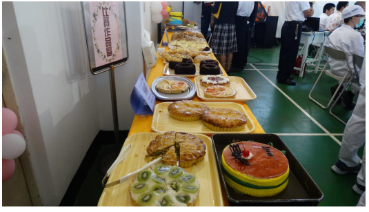 "Heart Hope bakery" was held  Baking Contest cum Exhibition of Achievement on Oct.15